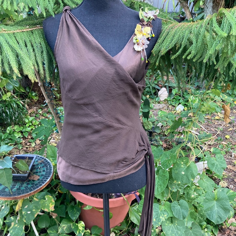 Escada 💯 silk brown & bead detail tank top